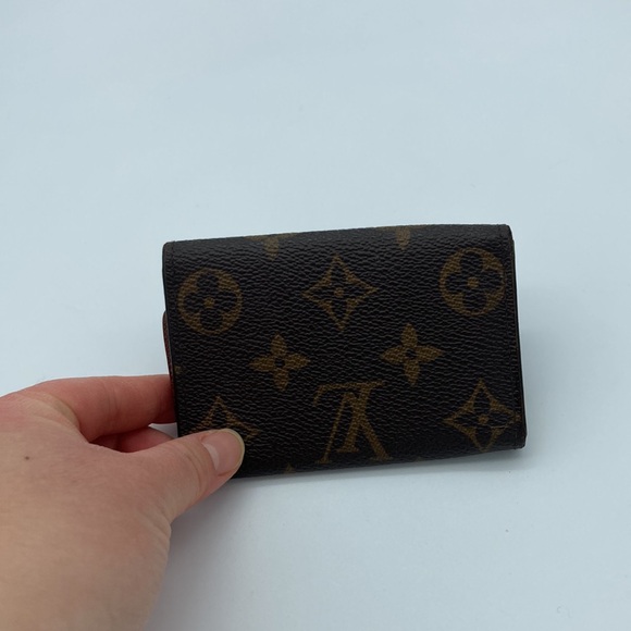 LOUIS VUITTON MONOGRAM KEY HOLDER CASE - Picture 9 of 9
